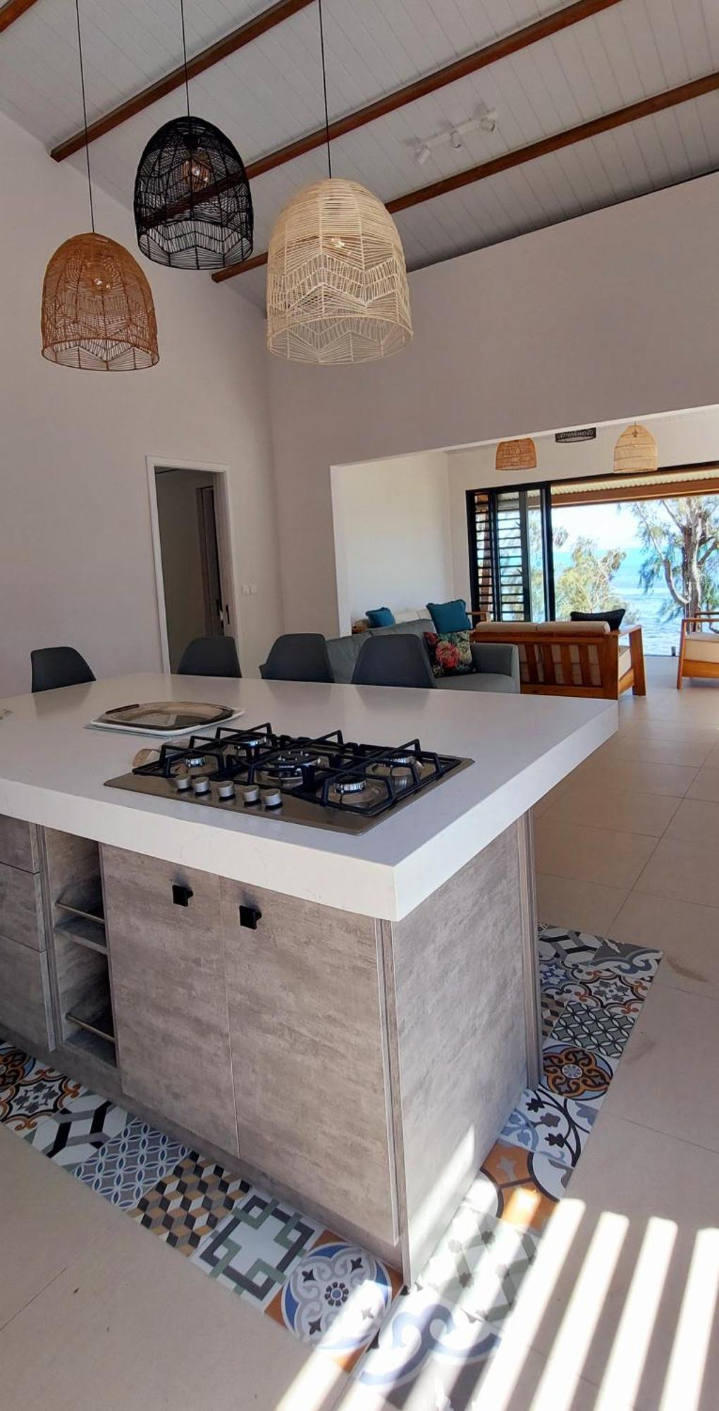 Canari Waterfront Villas Roches Noires Exterior photo