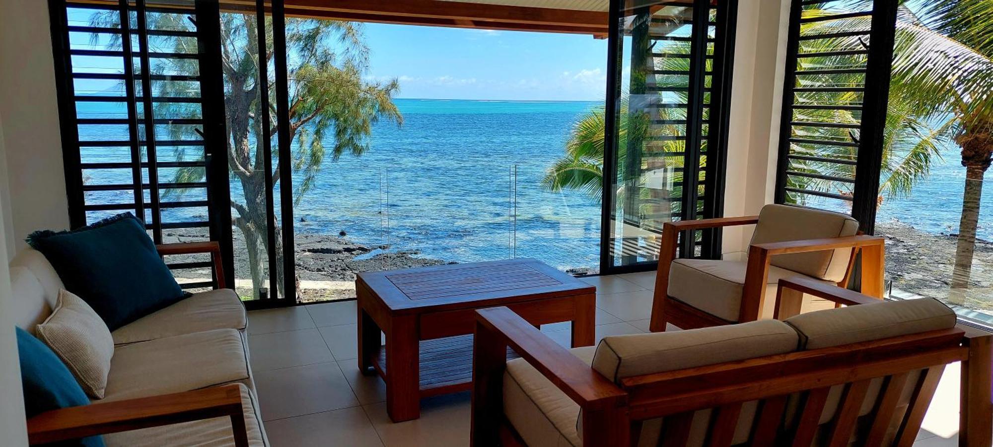 Canari Waterfront Villas Roches Noires Exterior photo